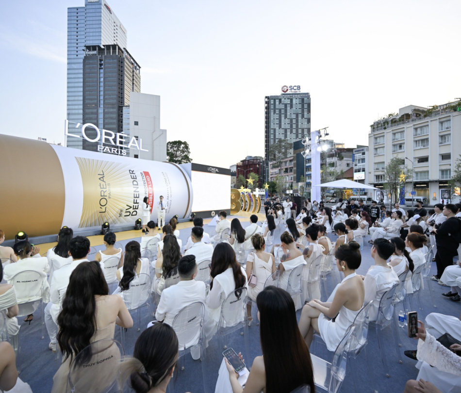 Nội Thất Khu Sự Kiện Chống Nắng UV Summit L'Oréal Paris — Ra Mắt UV Defender, TP.HCM