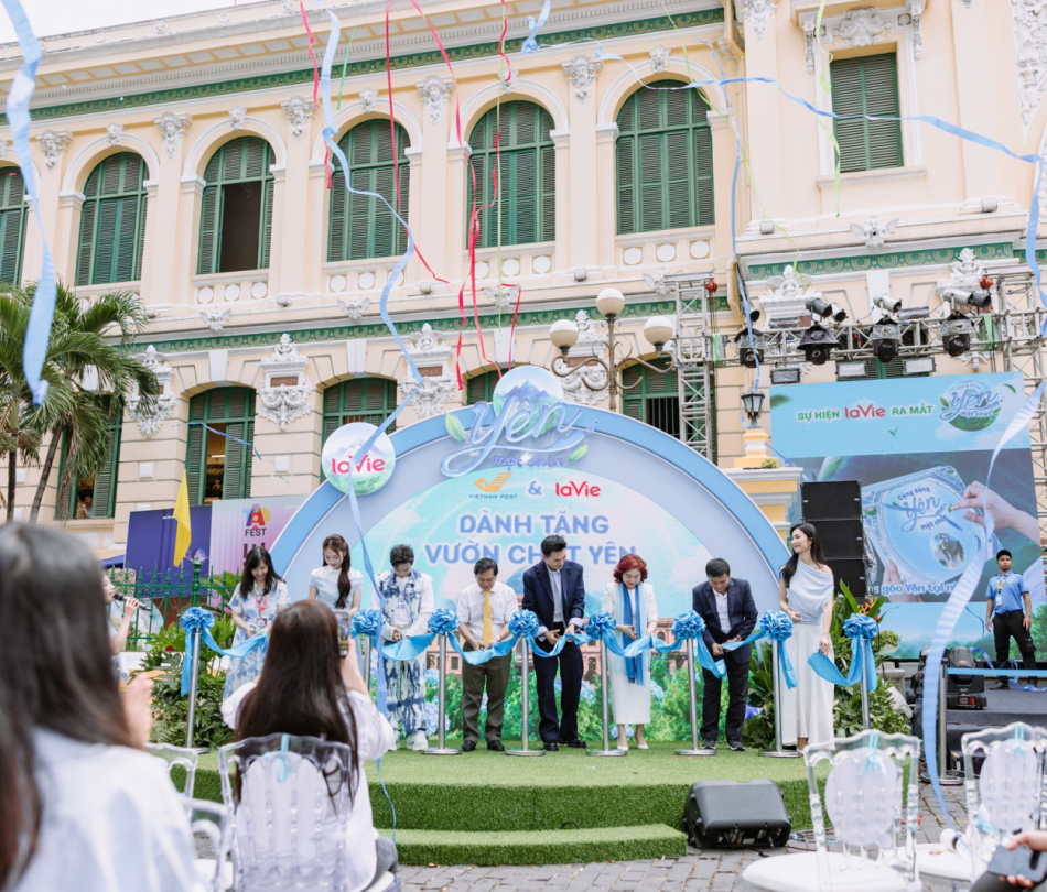 Nội Thất Khu Activation La Vie Yên Một Chút — Bưu Điện Trung Tâm TP.HCM