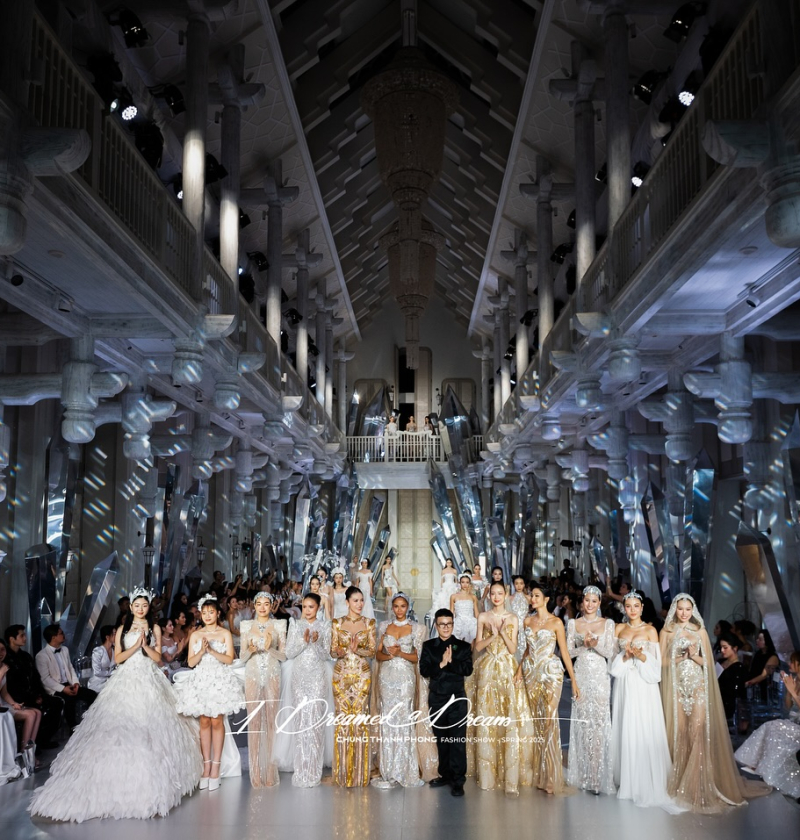 Chung Thanh Phong I Dreamed a Dream — Fashion show — InterContinental Danang Sun Peninsula Resort, Đà Nẵng